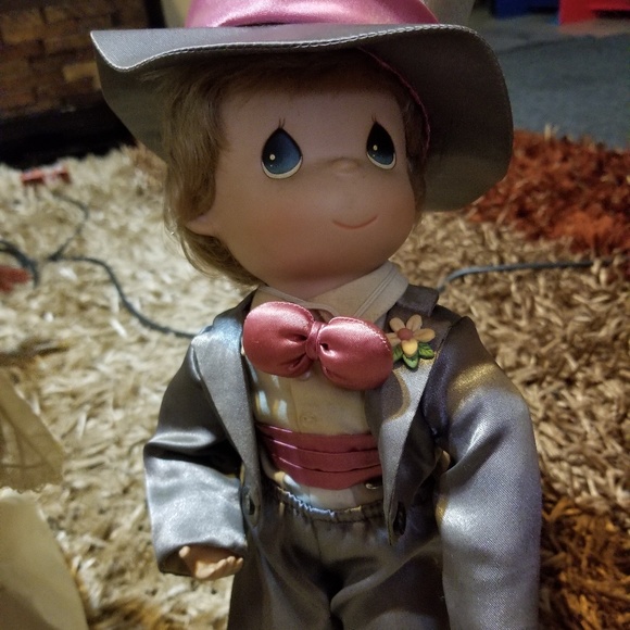 Collectables - Picture 2 of 5